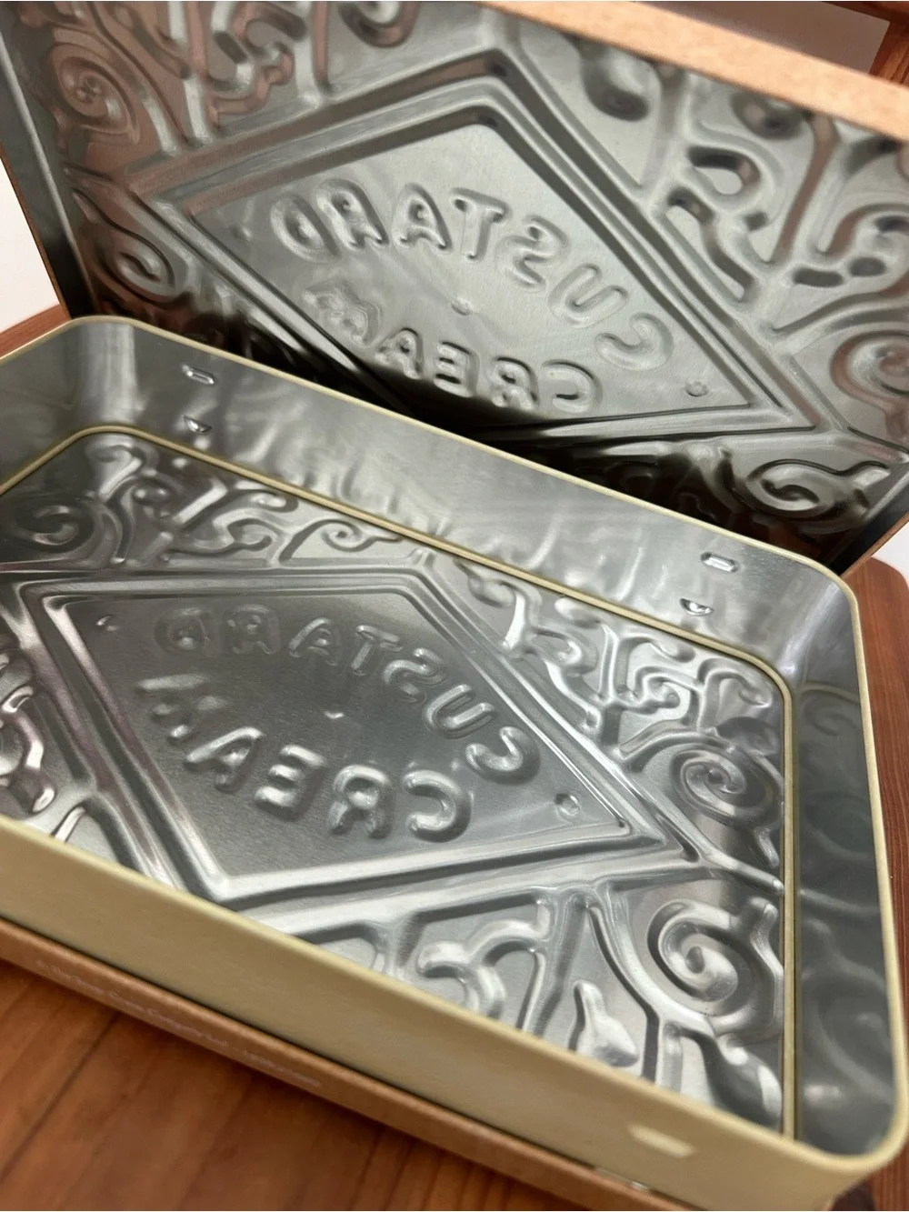 Custard Cream Biscuit Tin Box England